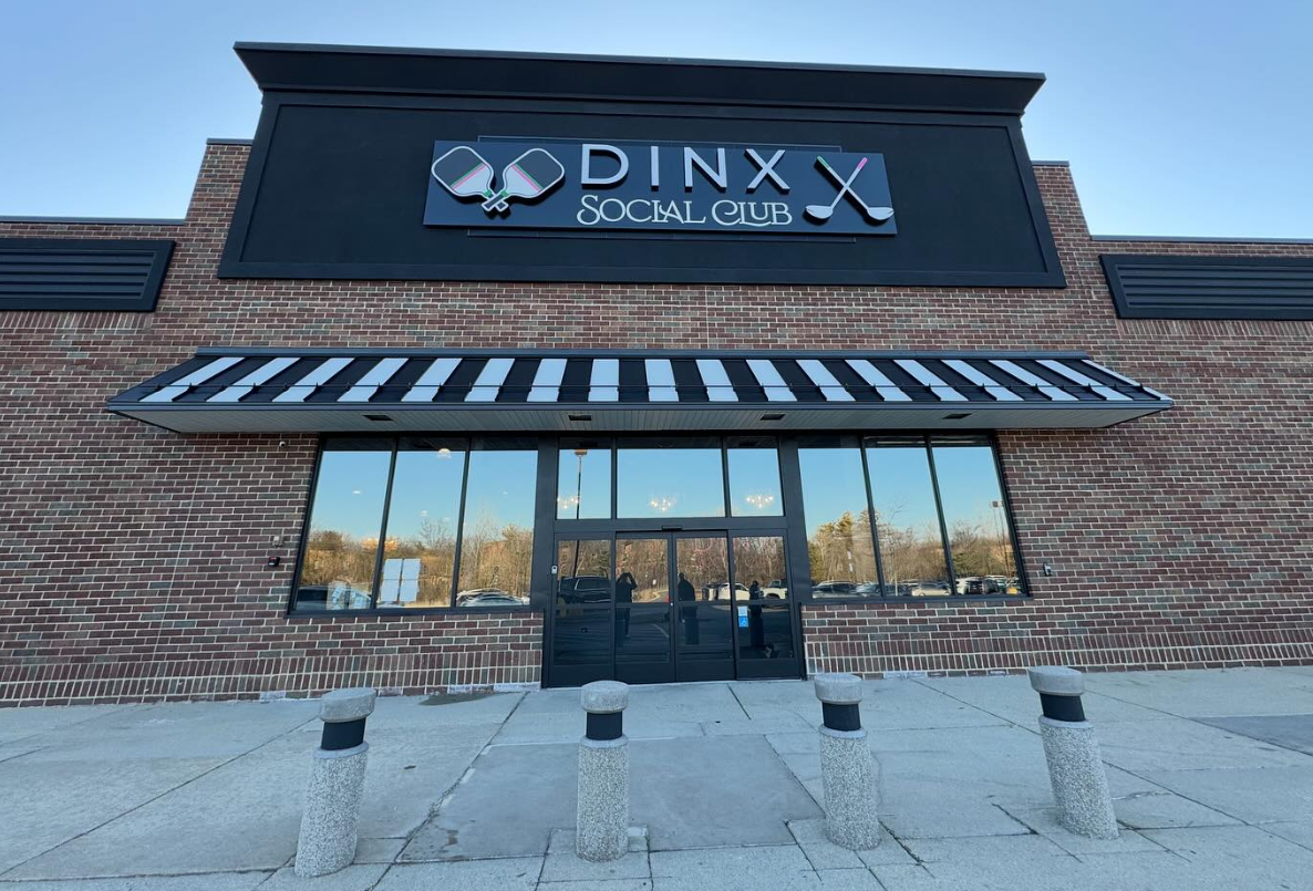 Exterior - Storefront Day